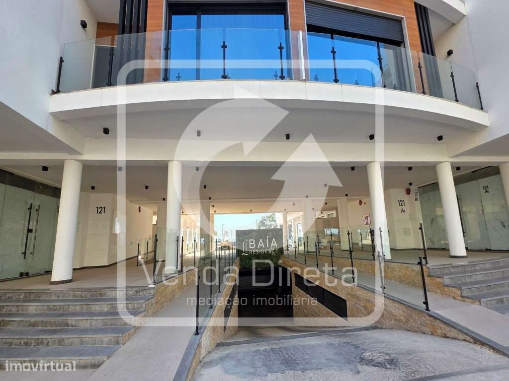 Apartamento T4 no 'Baía Residence' no Barreiro.-27