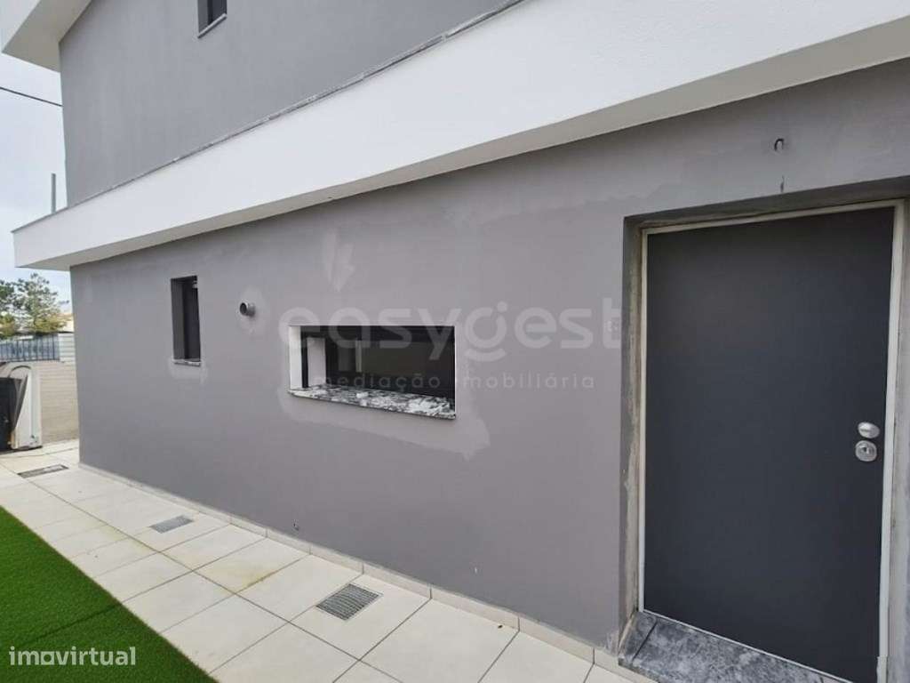 Moradia Geminada T3 com 2 suítes e varandas - Grande imagem: 5/15