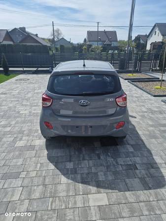 Hyundai i10 1.0 Premium - 8