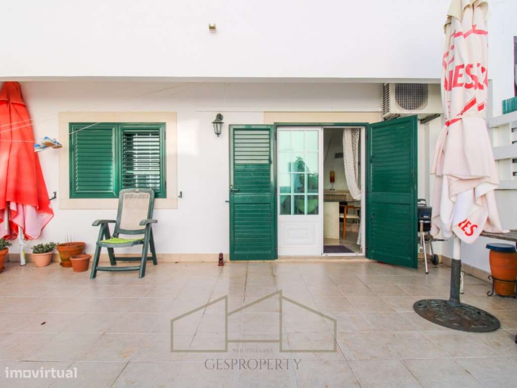 Moradia T3 nos Foros da Amora-10