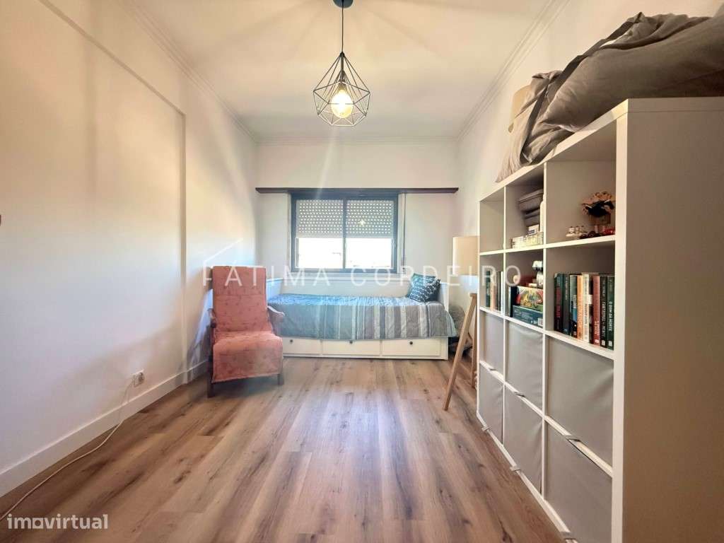 Excelente apartamento T2 com vista para a Serra de Sintra-15