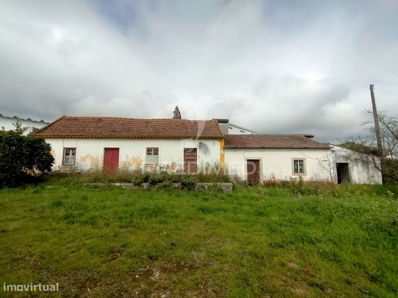 Moradia T2 para Recuperar com Barracão - S. Vicente do Paúl, Santarém - Grande imagem: 3/22