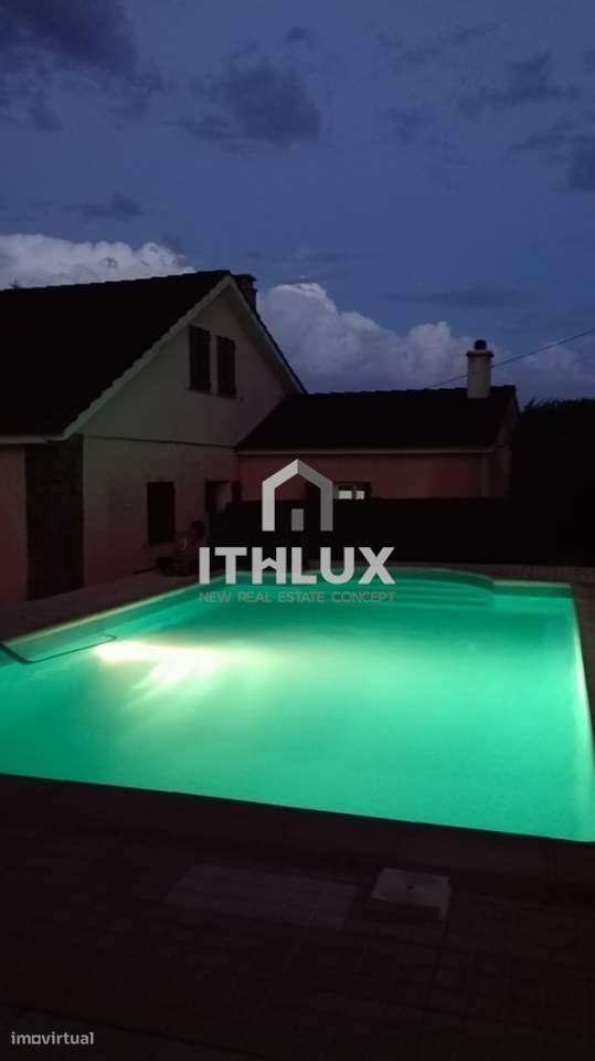 Moradia independente (340 m2) com piscina e garagem, Terreno com 2100m - Grande imagem: 3/32