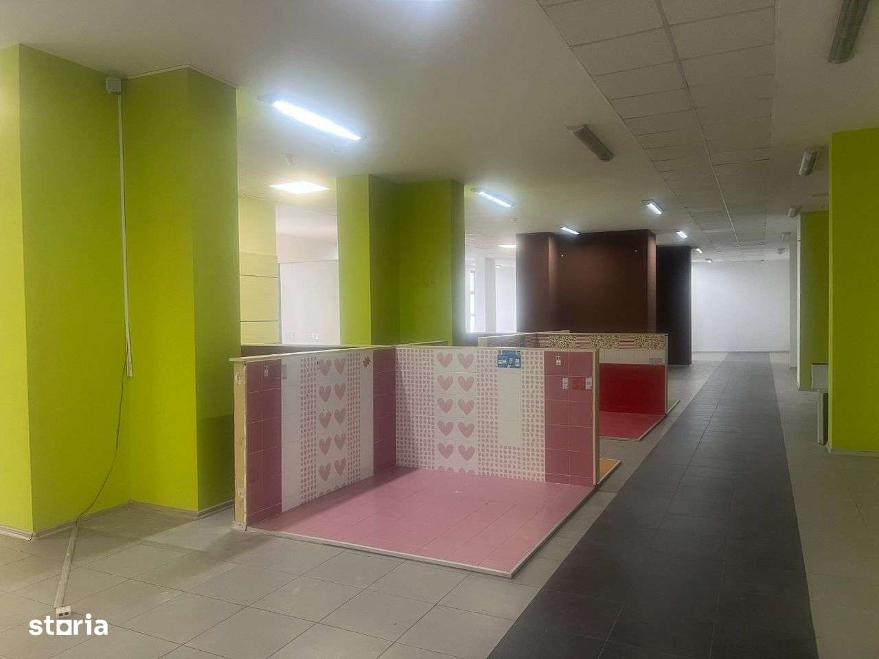 Proprietar-inchiriez spatiu comercial Piatra Neamt, 840 mp - Imagine principală: 2/17