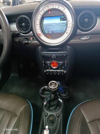 MINI Cabrio Cooper D Highgate - 15