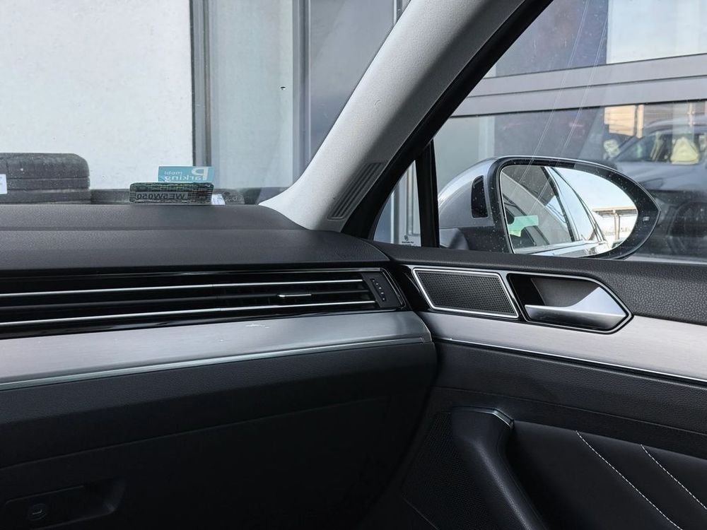 Volkswagen Passat-Variant 2.0 TDI Elegance DSG 2022 — zdjęcie 3