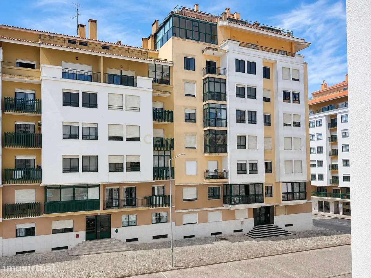 Apartamento T2 Remodelado | Massamá Norte-13