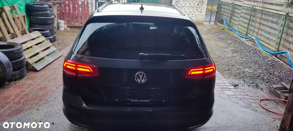 Volkswagen Passat - 18