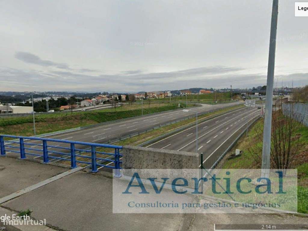 Armazéns P/ Reconstruir e Ampliar (S. Mamede Infesta) - Grande imagem: 4/7