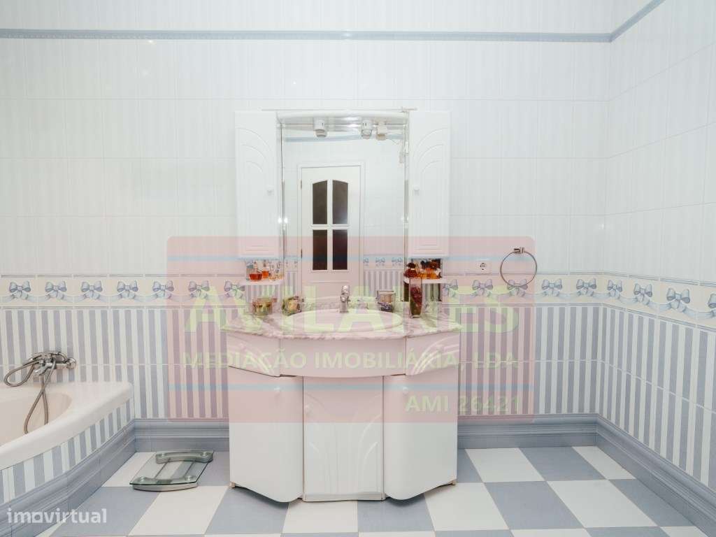 APARTAMENTO T3 RECUADO - LOBÃO-29