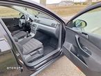 Volkswagen Passat Variant 2.0 TDI DPF Sportline - 36