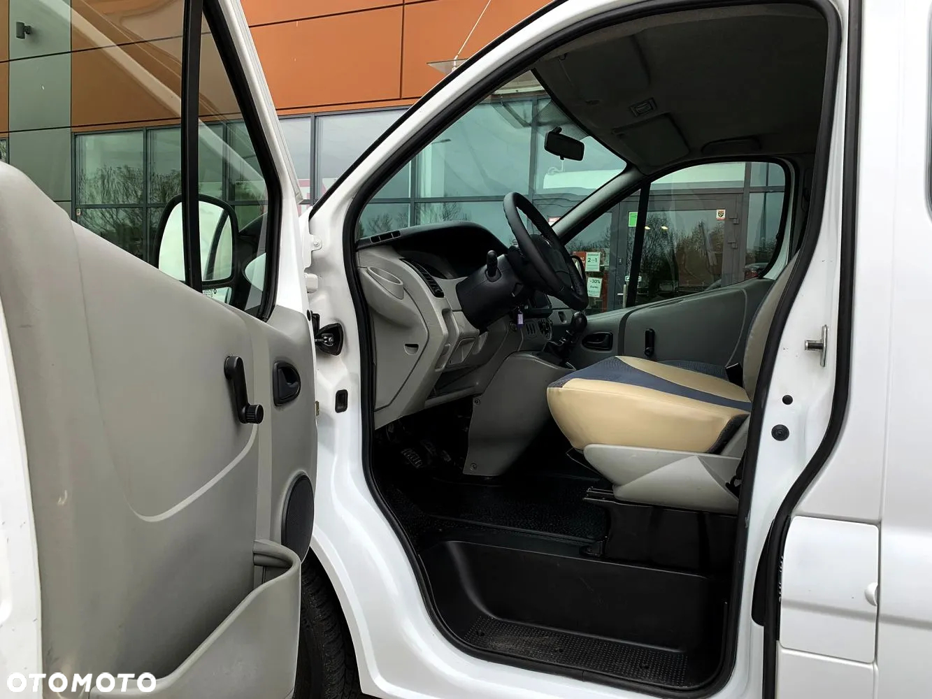 Renault Trafic - 19