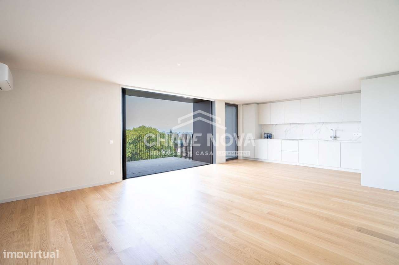 T4 com vistas para a foz do Douro - Grande imagem: 5/23