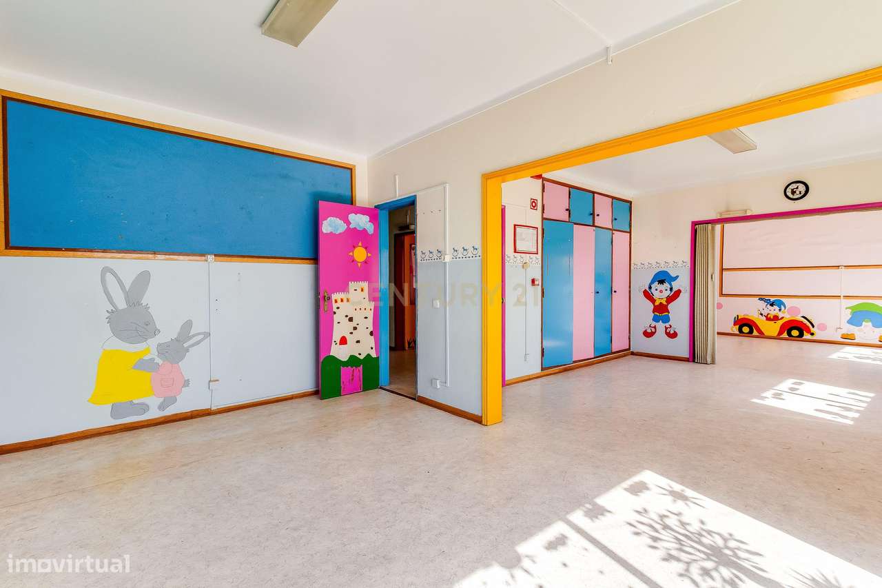 Imóvel para Infantário no Entroncamento – Espaço Amplo com Potencial d-14