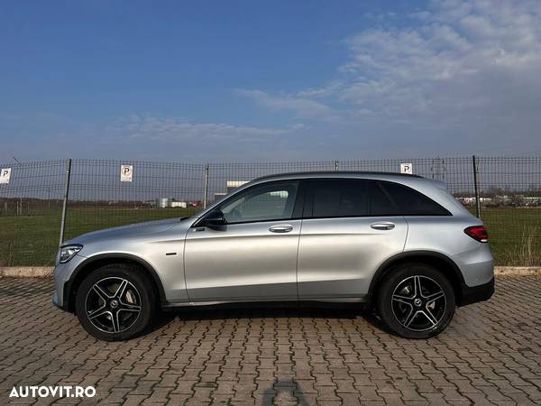 Mercedes-Benz GLC 300 e 4MATIC - 2