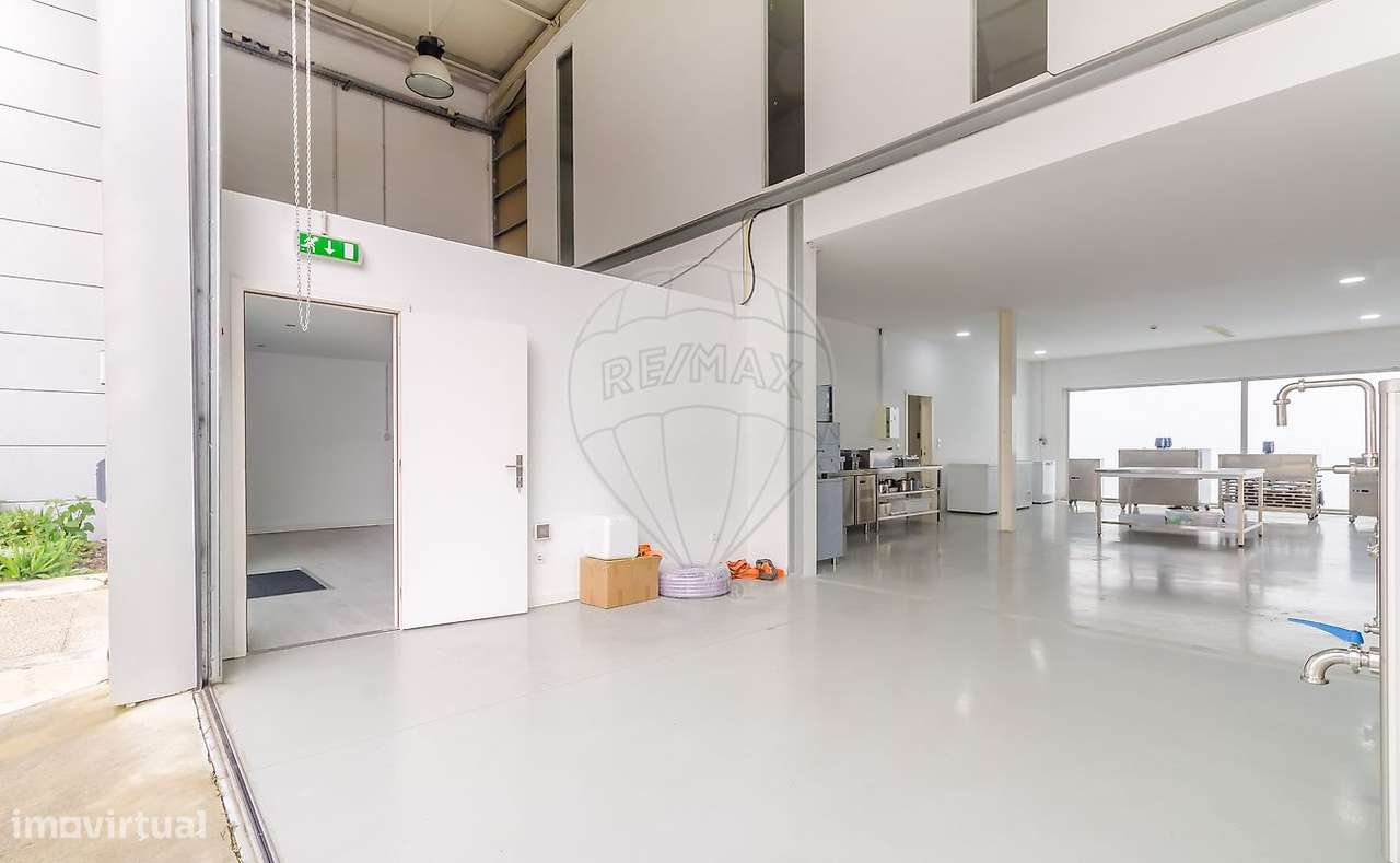 Armazém  para arrendamento - Grande imagem: 4/16