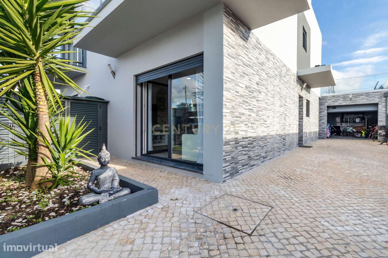 Moradia Moderna T3 com Piscina | Pronta a Habitar | Excelente Localiza - Grande imagem: 4/60