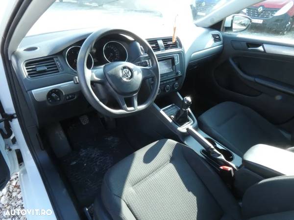 Volkswagen Jetta 1.2 TSI - 10