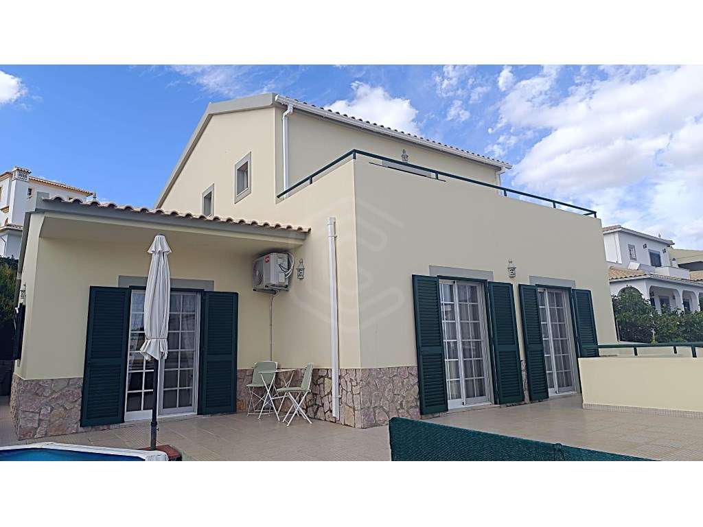 Moradia V4 com Garagem para 4 Carros, Goncinha, Loulé, Algarve-1