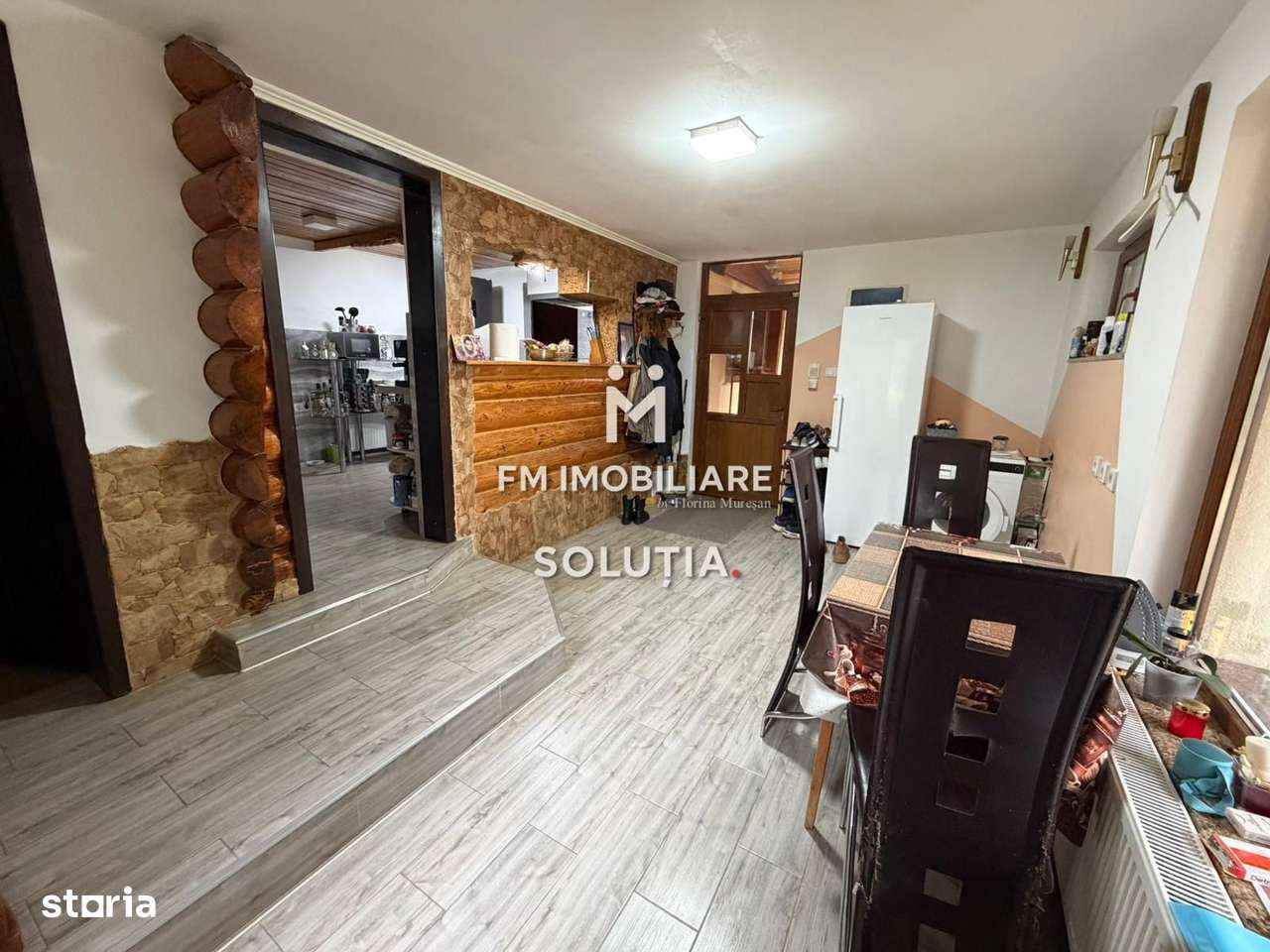 Casă de  vânzare cu vedere panoramică-4