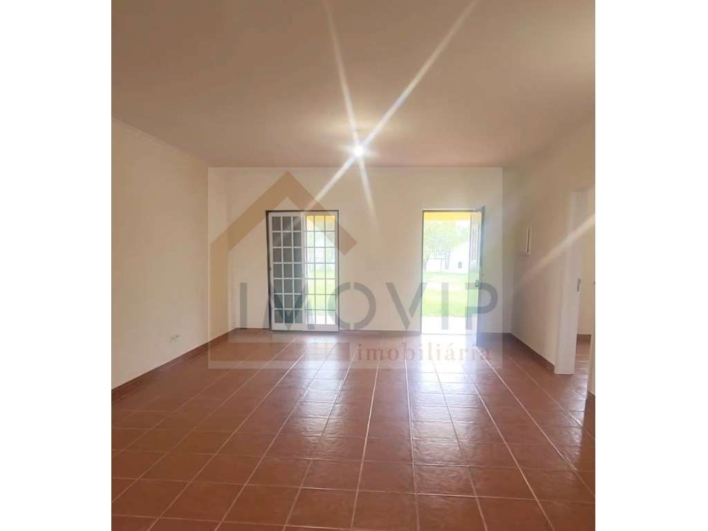 Moradia Terrea em Glória do Ribatejo-12