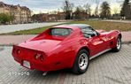 Chevrolet Corvette - 4