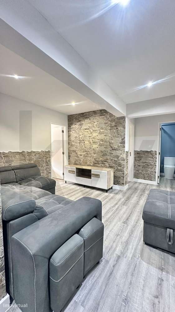 Apartamento T3 Renovado com Terraço Privativo – Agualva-Cacém (A 5 min - Grande imagem: 5/28