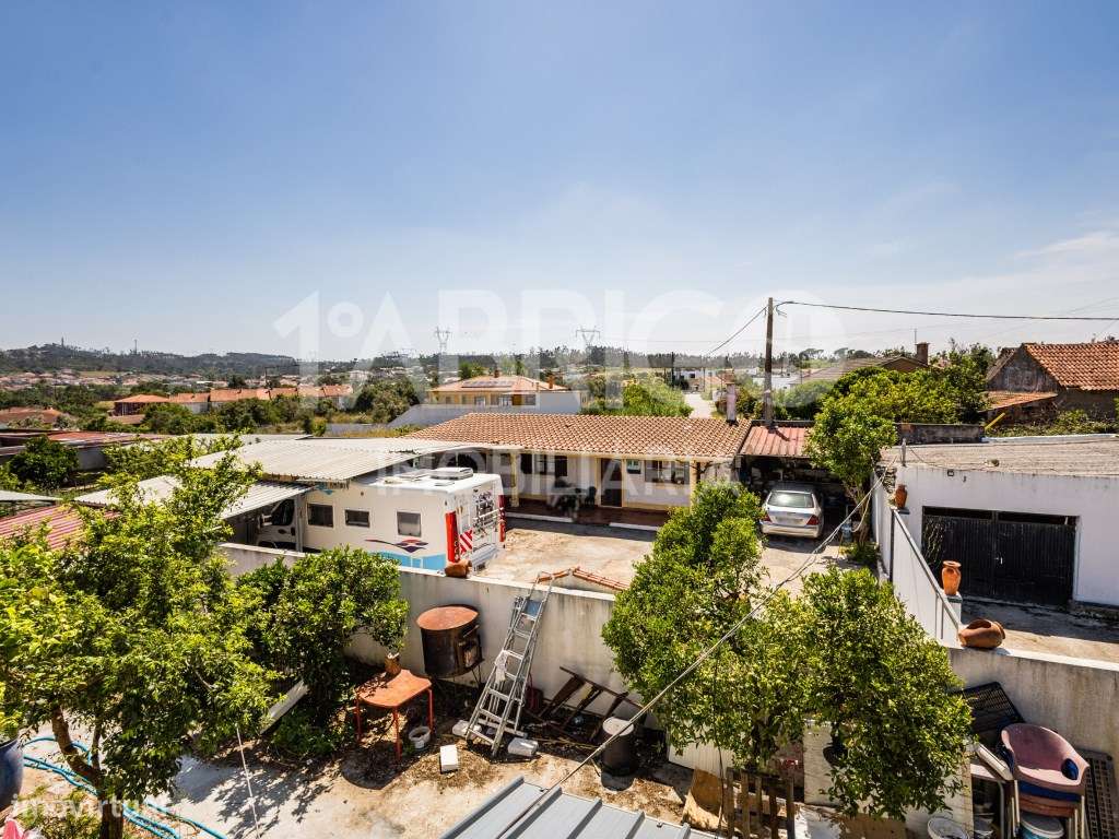 Moradia Bi-Familiar-26