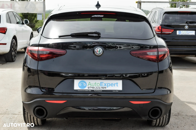 Alfa Romeo Stelvio 2.0 Turbo AWD AT8 Super - 36