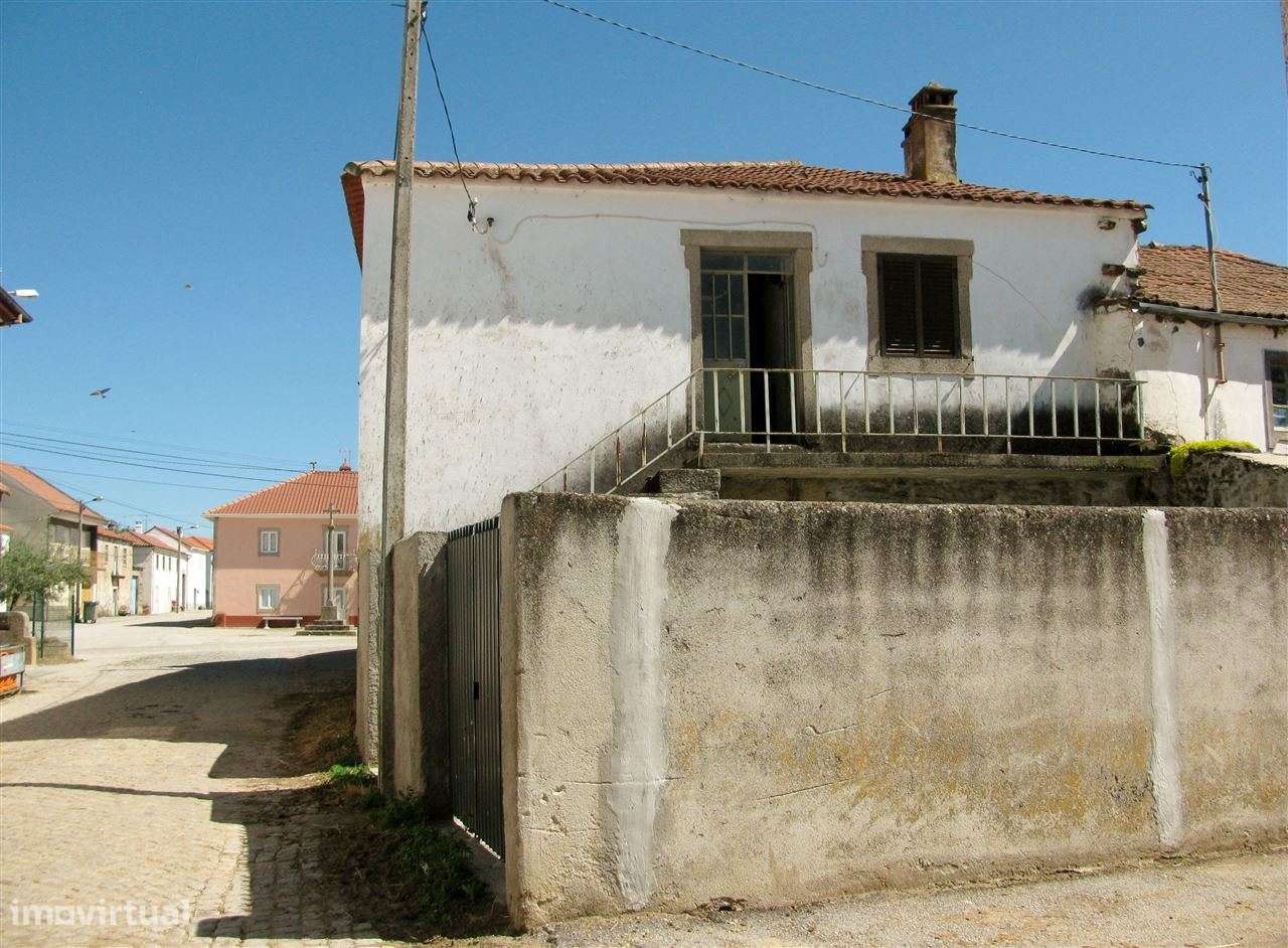 Moradia para restaurar, Prado Gatão, Palaçoulo - Grande imagem: 3/15