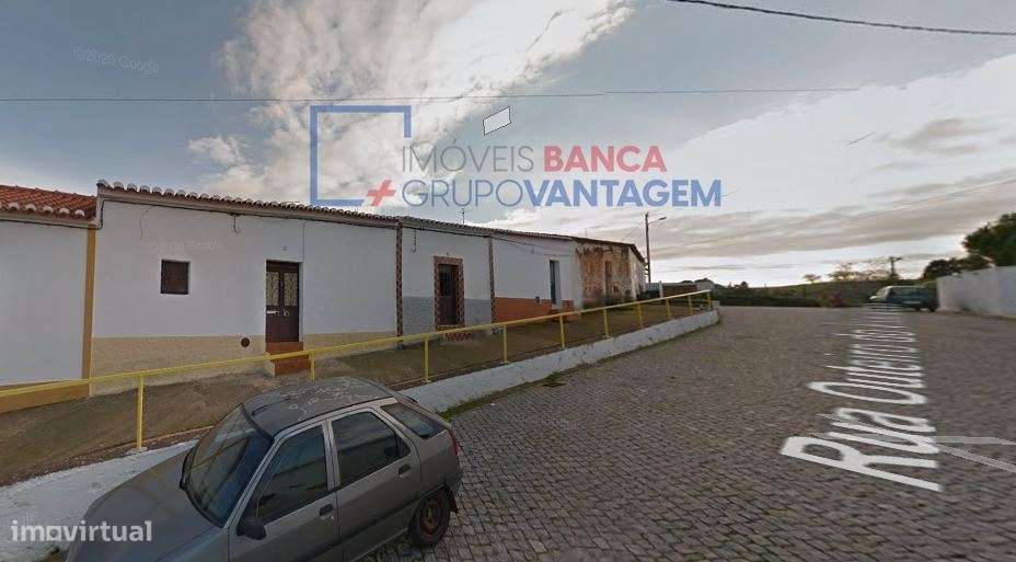 Moradia T2, de rés de chão, no centro de Sobral da Adiça - Grande imagem: 3/10