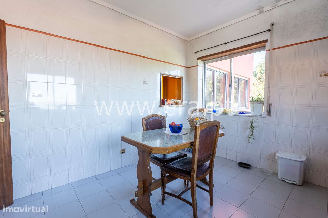 Moradia em Moledo com Vistas Deslumbradas!-20