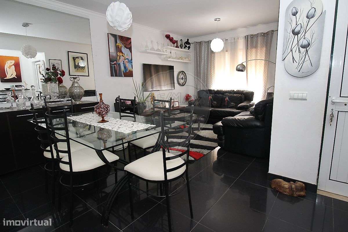 Moradia T4 para venda-5