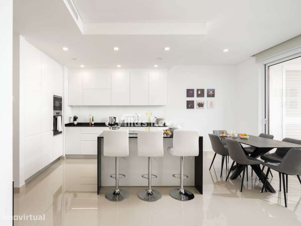 Apartamento T2 em Lagos com Piscina, Garagem e Ginásio | Perto da M... - Grande imagem: 4/19