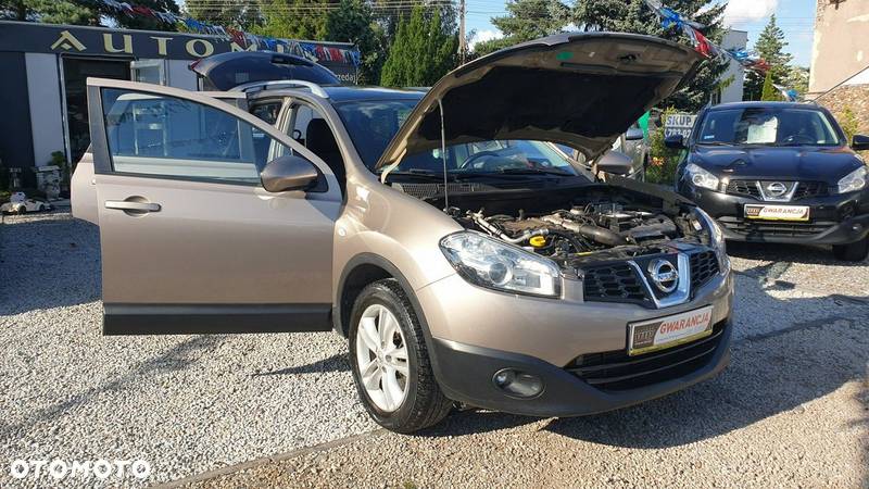 Nissan Qashqai+2 - 14