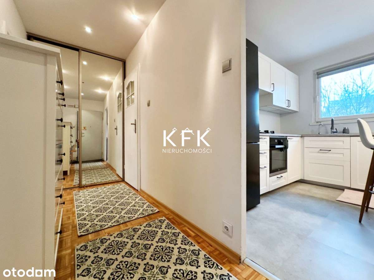 Pierwsze piętro Balkon Oddzielna Kuchnia FILM-10