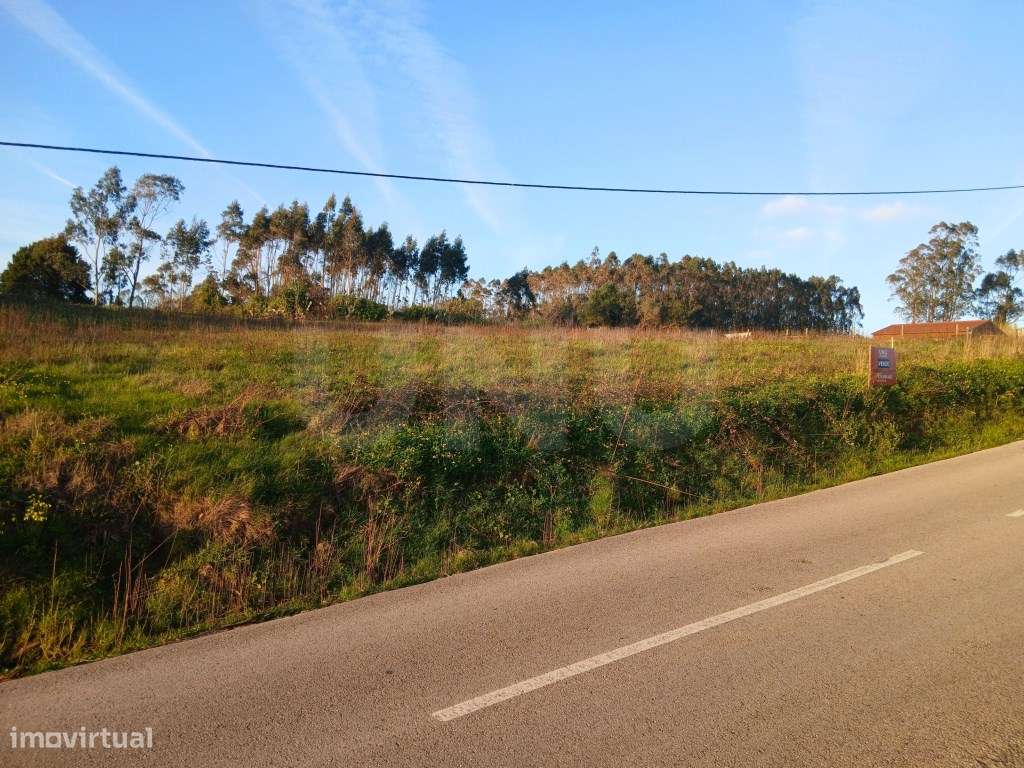 Terreno com 2053 m² urbanizável, com vista fantástica - Grande imagem: 2/17