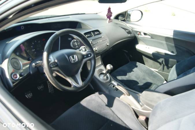 Honda Civic 1.4 Base - 18