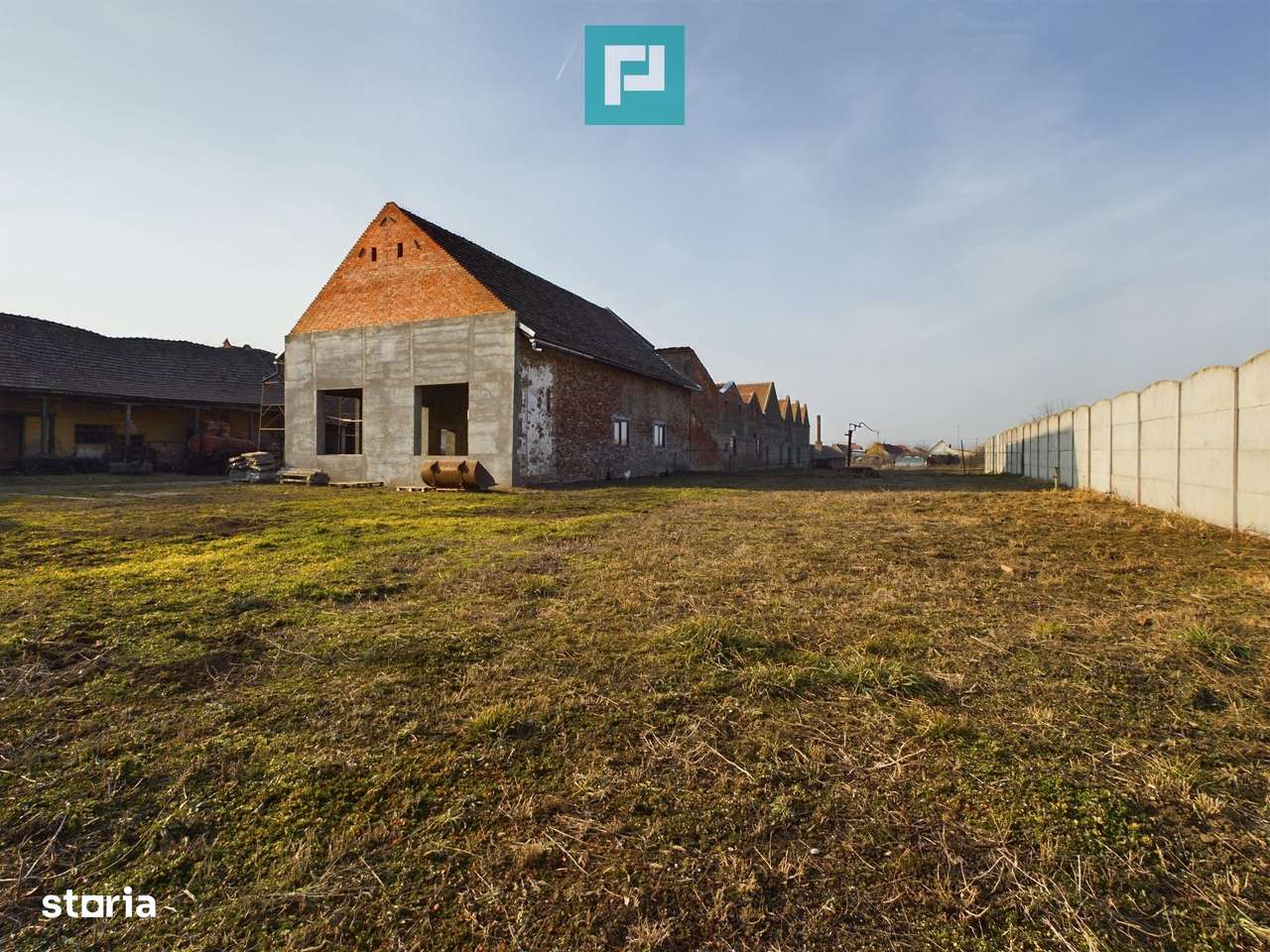 Teren și hale pe calea Aradului în Periam-8