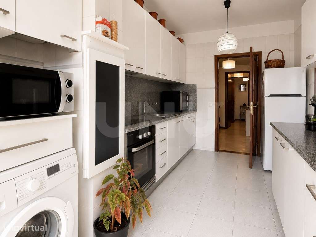 Apartamento T1, C/ Varandas e Piscina a 900m da Praia-19