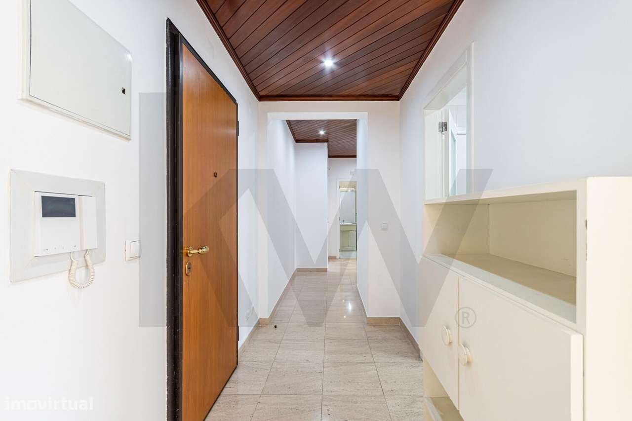 T2 em Queluz-Belas com Parqueamento-11