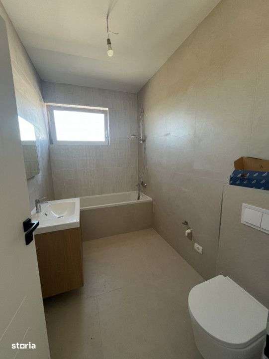 PROPRIETAR, DECOMANDAT, 2 BALCOANE-6