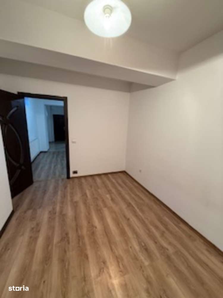 Giulesti Str Agnita bloc 2016 Ap 3 camere 85 mp - Imagine principală: 3/20