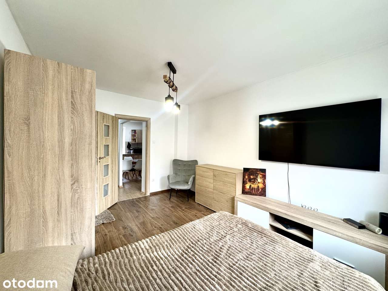 2 - pokojowe mieszkanie w Oleśnicy z dużą piwnicą!-8