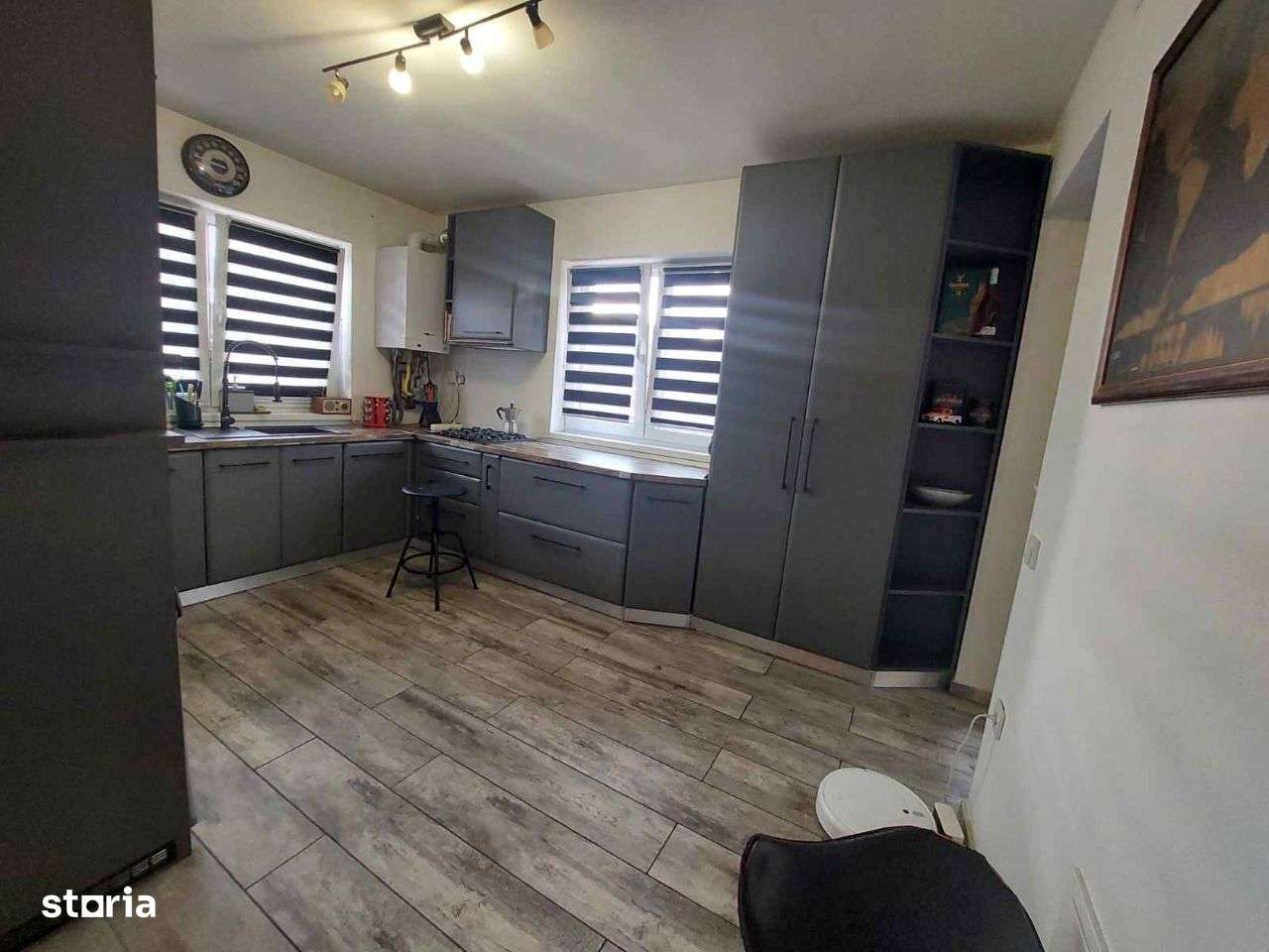 Casa tip duplex cu 3 camere si 3 bai, Selimbar-8