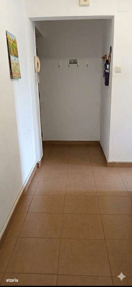 Ap. 2 camere etajul 3, Aleea Tihutei, Bistrita-3