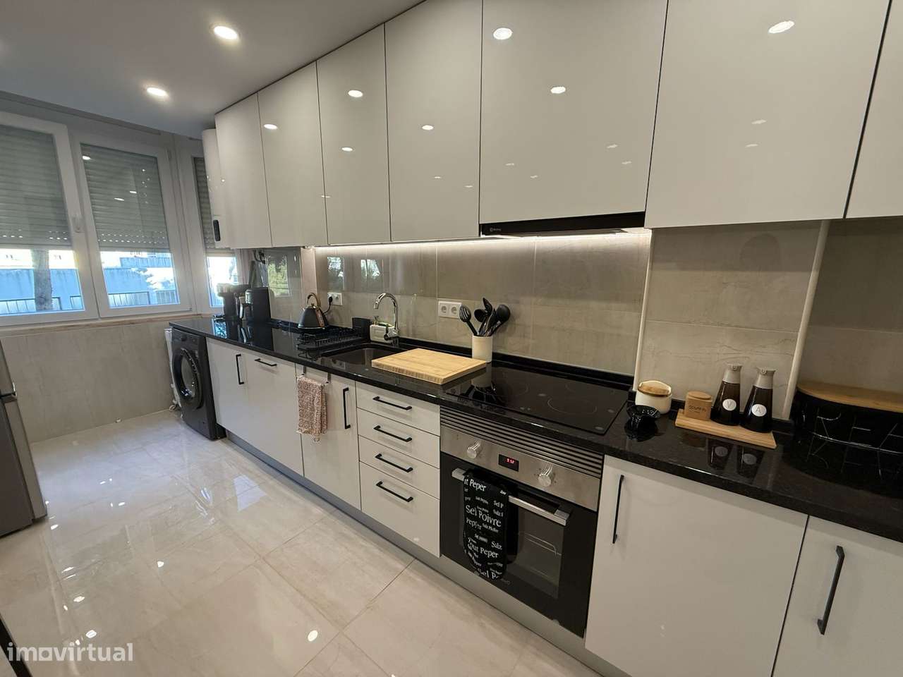 Apartamento T3 Remodelado – Massamá (Quinta das Flores) - Grande imagem: 3/47