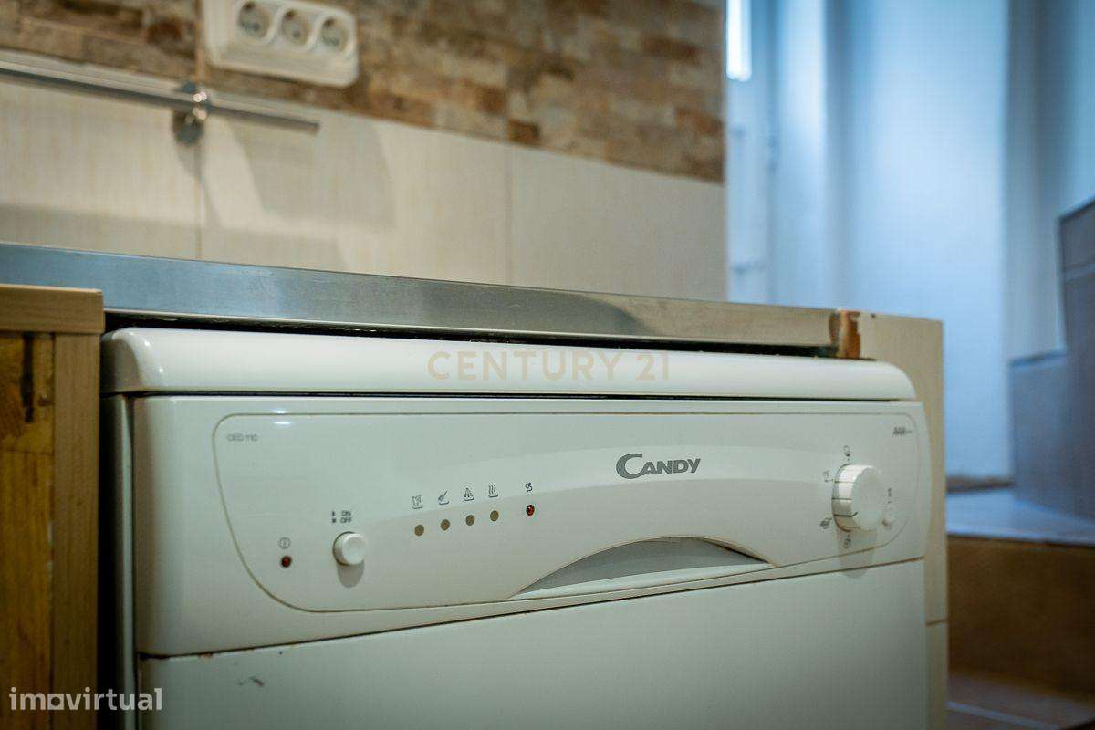 Moradia T2 no Típico Bairro do Quebedo, Charme e Tradicional no Coraçã-6