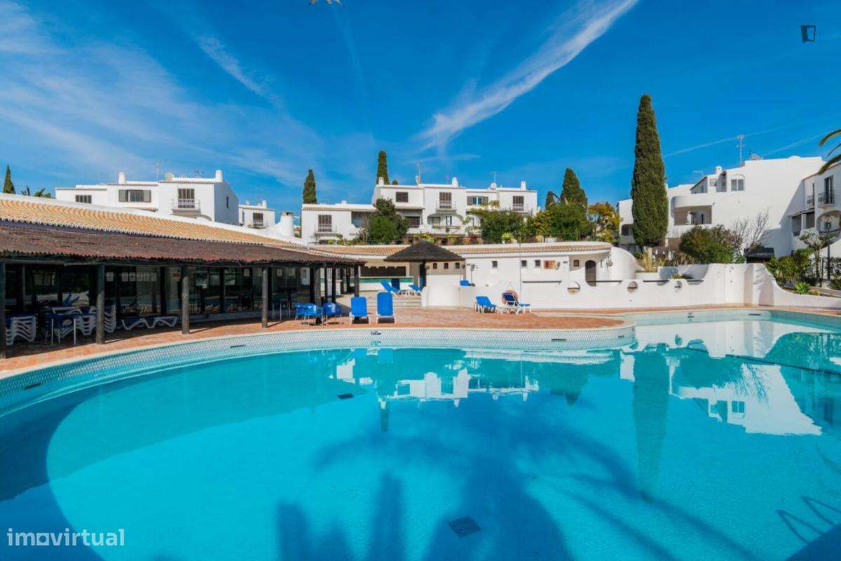 Apartamento com 2 quartos - localizado em Albufeira - Grande imagem: 4/7
