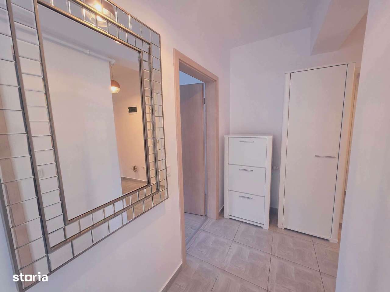 Vand 2 camere tip open space cu boxa si parcare zona Coresi-5